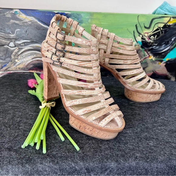 Opening Ceremony-Platform Caged Straps Buckled Sandals-7 NEW CONDITION - Picture 1 of 10